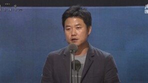 ‘백상예술대상’ 대상 나영석PD “ tvN 공무원 이서진, 영광 함께”