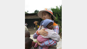 한혜진 기부, 영유아용품 1000개 전달 '훈훈'