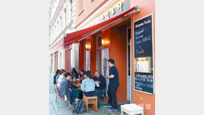 삼겹살 배추쌈에 막걸리까지… 유럽 ‘침 꼴깍’