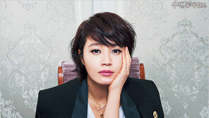 [우먼 동아일보] 김혜수는 어떻게 충무로의 여제가 됐나