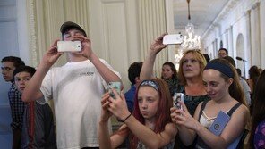 40년만에… 백악관에서 ‘찰칵’