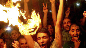 “더나은 삶의 미래 열렸다” 테헤란 축제의 밤