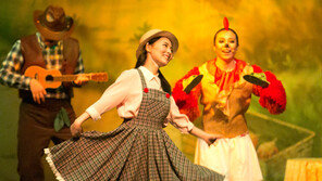 ‘아름다운 개판’, 개들의 눈높이 뮤지컬 독스독스