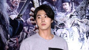 ‘쿨한 입대’ 유노윤호 현역으로 입대해…시간·장소 밝히지 않은 까닭은?