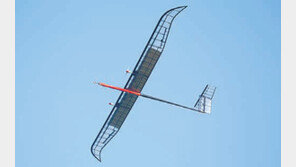 한국형 高고도무인기, 성층권 비행 성공