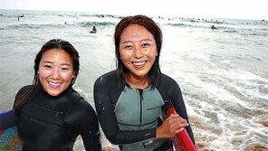 [토요스케치]“파도는 나쁜 남자 같아”… 양양엔 지금 女서퍼 물결 