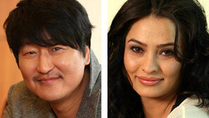 송강호-아프간 여배우 골바하리, 부산국제영화제 개막식 사회