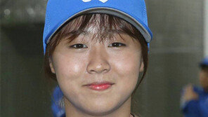 [베이스볼 비키니]서울대 첫 여자선수의 설렘…우려 많았던 고척돔의 설렘