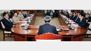 김관진 ‘책임지겠다’고 나서지 않는 이유는? 