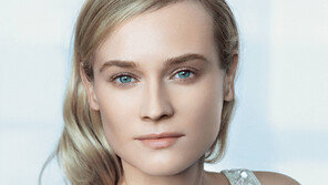 [Q매거진]바르는 순간 촉촉하게 녹아 피부에 착!… “고맙다, 보습밤” 