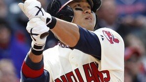 [콤팩트뉴스] 텍사스 지구우승 이끈 추신수 귀국 外