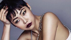 치타, 화보 통해 강한 여성美 과시