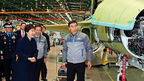 T-50 수출, 죽 쒀서 록히드 주나