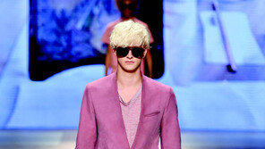 [Q매거진]연분홍 꽃잎처럼 우아한 男, 발레리나처럼 자유로운 女 