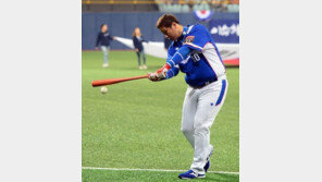 이대호, 1년 400만 달러 계약…경쟁자는 누구? “플래툰 예상”