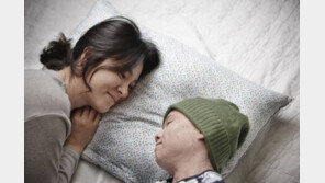 [동아일보 설 특집]조로증 아들과 청춘인 젊은 부모의 가슴 뭉클한 이야기 