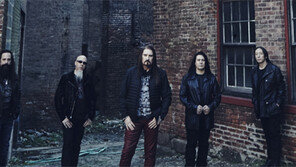 쉬운 가사, 박진감 넘치는 서사… 귀로 보는 SF 영화