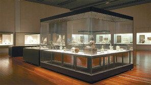 철조 아미타불-만월대 무늬벽돌 공개