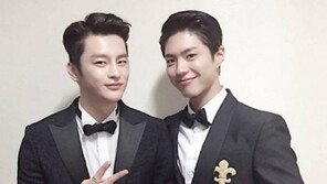 ‘응팔’ 박보검, ‘응칠’ 남편 서인국과 함께 턱시도 인증샷 