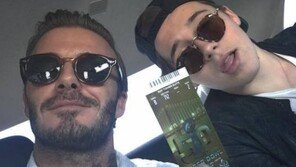 데이비드 베컴, 아들과 슈퍼볼 인증샷 공개 “행복한 아들 표정”