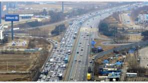 고속도로 귀경길 정체…부산~서울 6시간 소요