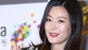 전지현, 오늘(10일) 득남… “산모·아이 모두 건강”