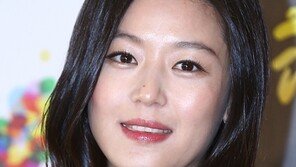 전지현, 결혼 4년 만에 엄마됐다…10일 득남