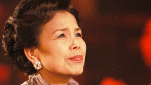 이미자 “한 번이라도 더, 팬들과 만나고 싶어요”