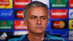 첼시 떠난 무리뉴, 맨유 지휘봉 잡는다?…2019년까지 200만 유로 계약설