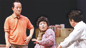 연기-연출-무대 3박자 척척, 어느새 120분이…