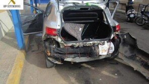 밀입국 위해 자동차 ‘범퍼’ 속에 숨은 男, 온몸 밧줄로 꽁꽁…