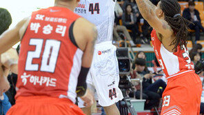 kt ‘통신사 라이벌’ SK 제압하고, 정규리그 7위 확정