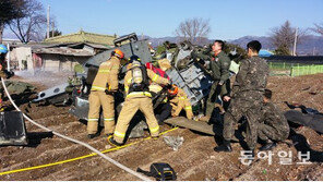 춘천서 육군 헬기 추락… 탑승자 4명 모두 구조