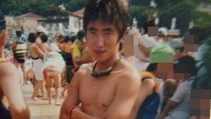 비정상회담 MC유세윤, 적나라한 장동민 수영복 사진 공개