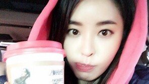 육룡 정유미, 혀 살짝 내밀고 “레몬차 냠냠”