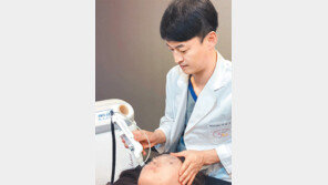 [Health&Beauty]겨울만 되면 ‘사막’처럼 메마른 피부 ‘물광주사’로 반짝반짝 