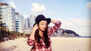 육룡 정유미, 부산 해운대서 핫팬츠 입고 각선미 과시