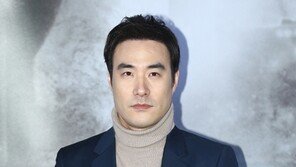 [빅마우스] 배성우 “장애 연기보다 악역 연기가 쉬웠다.”外