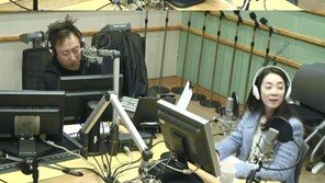 ‘라디오쇼’ 박은영, “일 없어도 월급 그대로라 웰빙중“