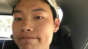 ‘꽃청춘’ 류준열, 아프리카 인증샷 ‘눈길’