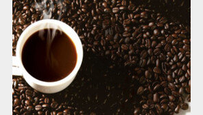 [Health&Beauty]커피로 시작해 커피로 끝… 카페인에 젖은 한국인스스로 줄여 ‘중독 탈출’을