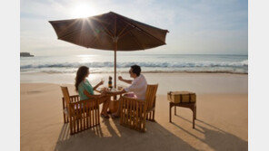 발리의 아야나 리조트 ‘낭만적인 해변 피크닉’ 즐겨요