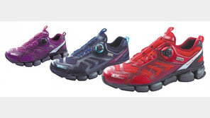 [Outdoor]맨발로 걸어다니는 듯한 착화감… 남녀 공용 로컷 오토 워킹화 탄생 