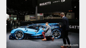 부가티, 제네바 모터쇼 앞두고 카운트다운 ‘1500마력 시론 공개’