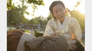 ‘귀향’ 개봉 첫날 15만4천명 관람, 손숙 “시나리오를 보면서 울기는 평생 처음”