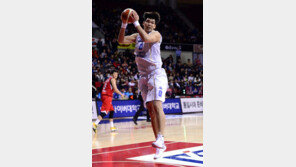 ‘평균 7.8R’ 하승진 “리바운드 재미? 책임감 때문”