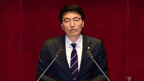 서기호, 필리버스터 마치고 총선 불출마 선언 “아직 많이 부족” 