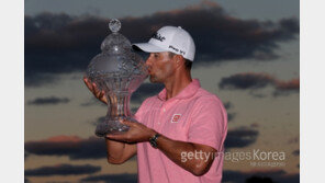 스콧, PGA투어 1년9개월 만에 우승