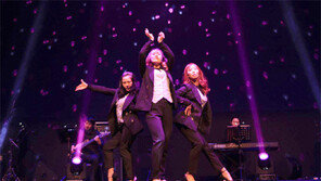 뮤지컬 무대에서 꽃피우는 ‘거위의 꿈’