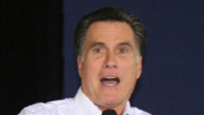 롬니 “트럼프는 가짜이며 사기꾼” 맹공…트럼프 “롬니, 덩치만 큰 겁쟁이” 반격